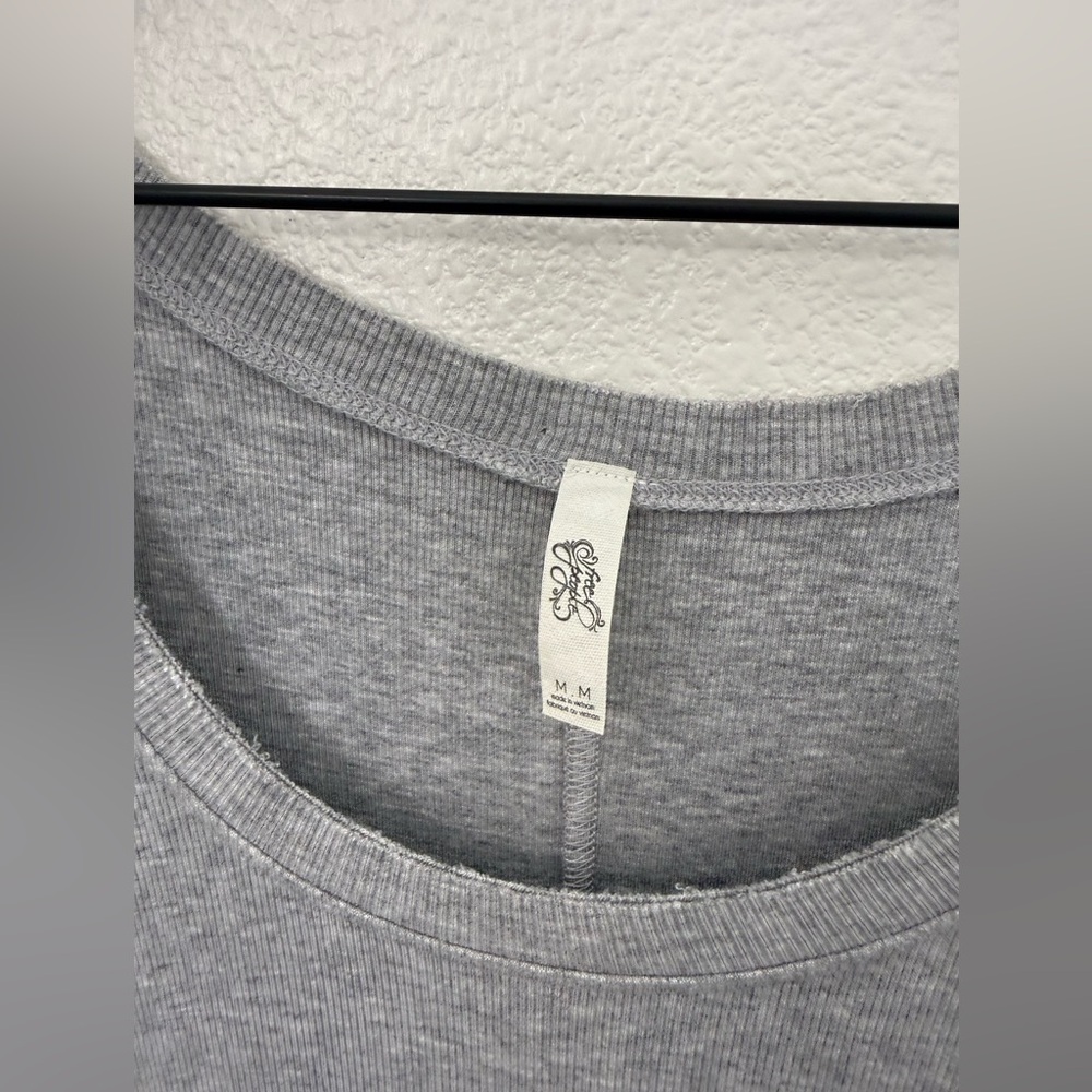 Free People Flowy January Top Grey Medium - Picture 4 of 9